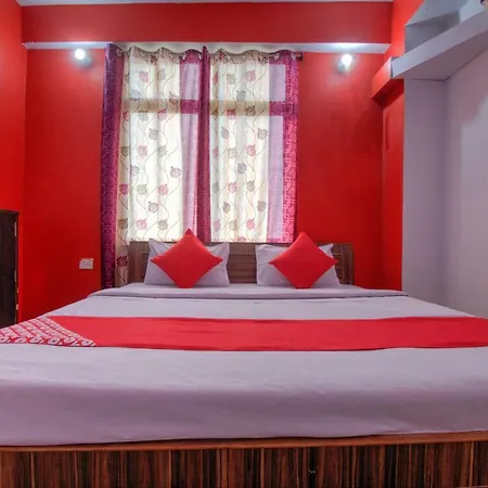 Hotel Oyo 26461 Gulmohar Palace