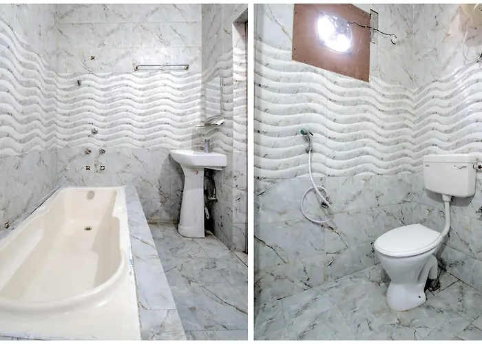 Oyo 26461 Gulmohar Palace