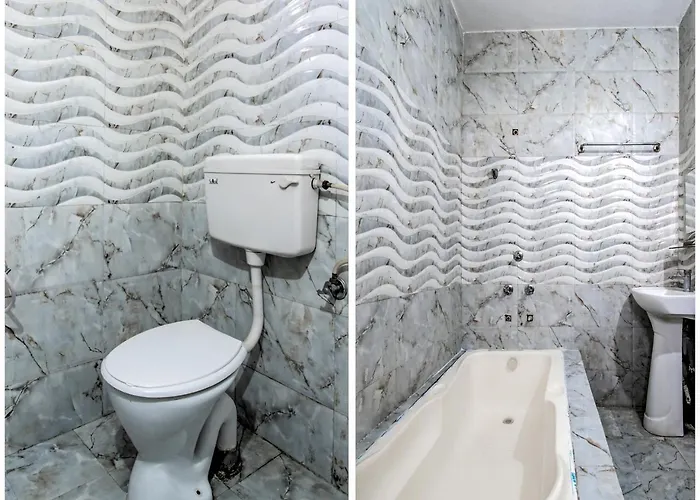 Oyo 26461 Gulmohar Palace